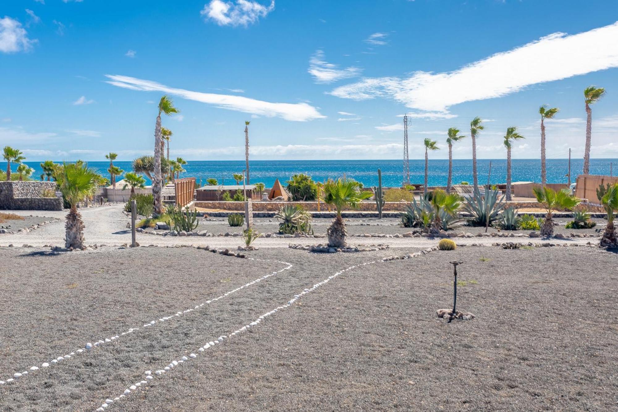 Finca De Arrieta Village - Yurts And Stone Cottages - Shared Pool - Walking Distance To Arrieta Beach - Eco Friendly Tabayesco Exterior photo